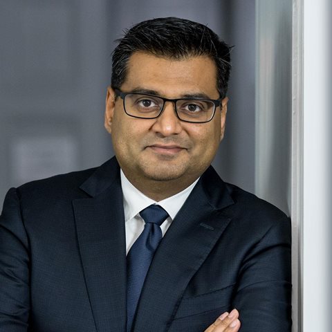 This is a profile image of Naveed Niwaz